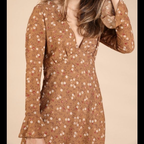 WILD HONEY NWOT MEDIUM COFFEE FLORAL DRESS - Picture 3 of 5